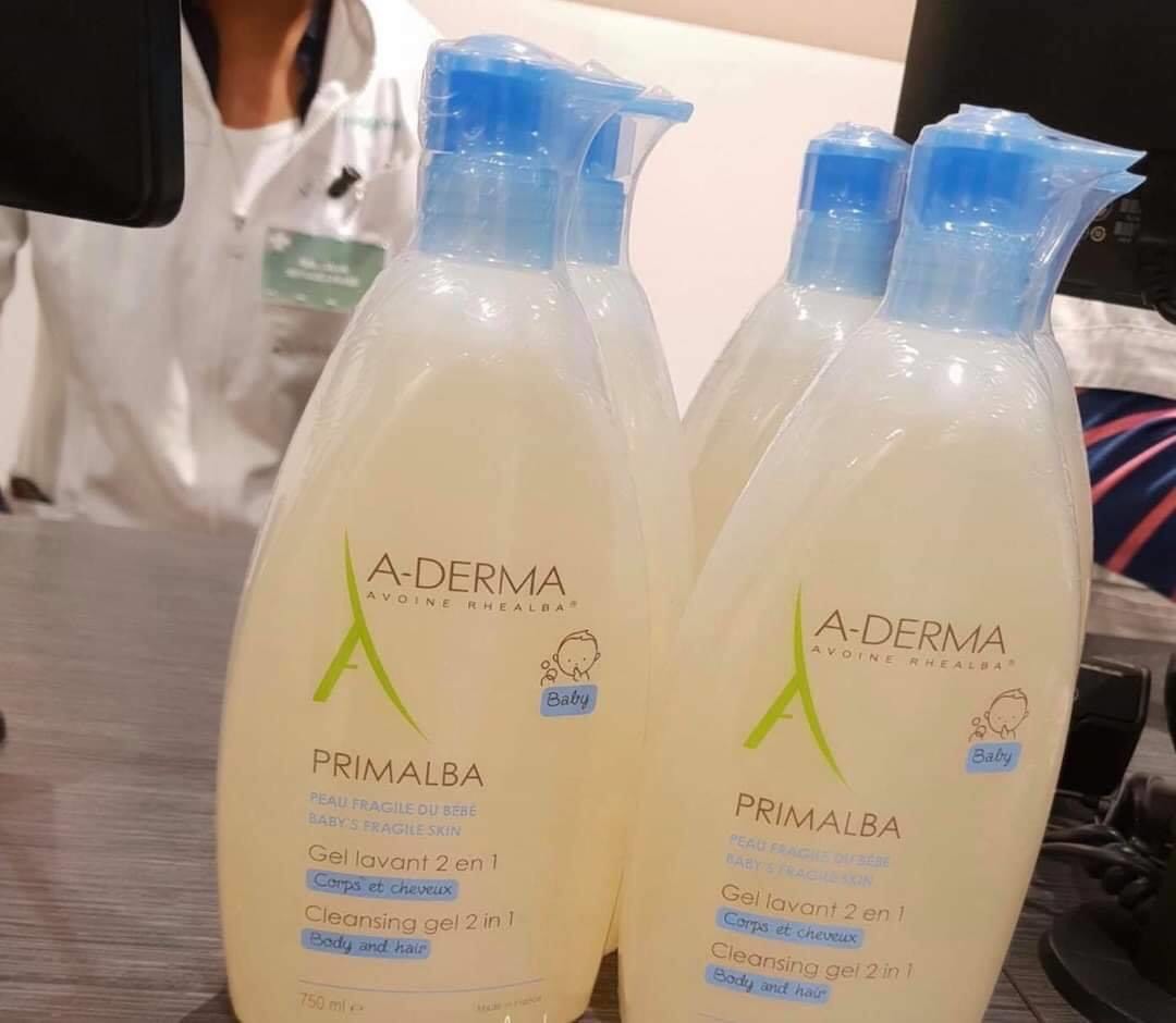 Sữa tắm gội Aderma