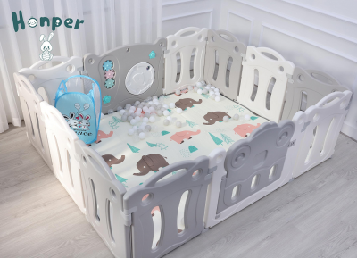Quây trơn Honper có đồ chơi kèm thảm bóng 1m6x1m8