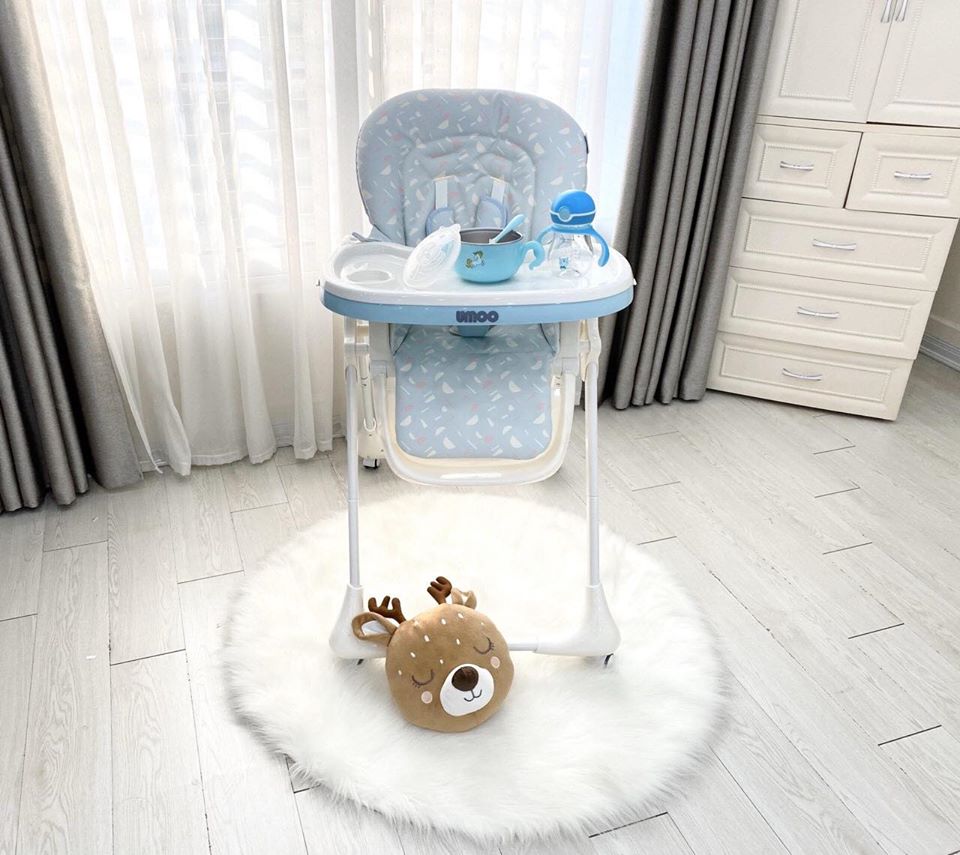 Ghế ăn dặm cao cấp có bánh Umoo