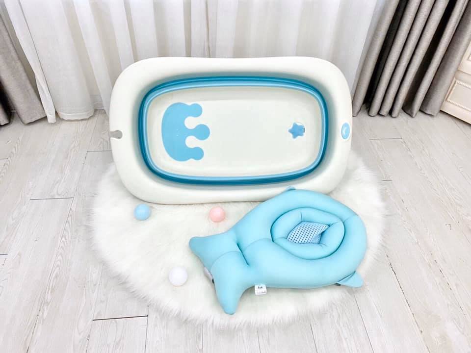 Chậu tắm vương miện gấp gọn Holla