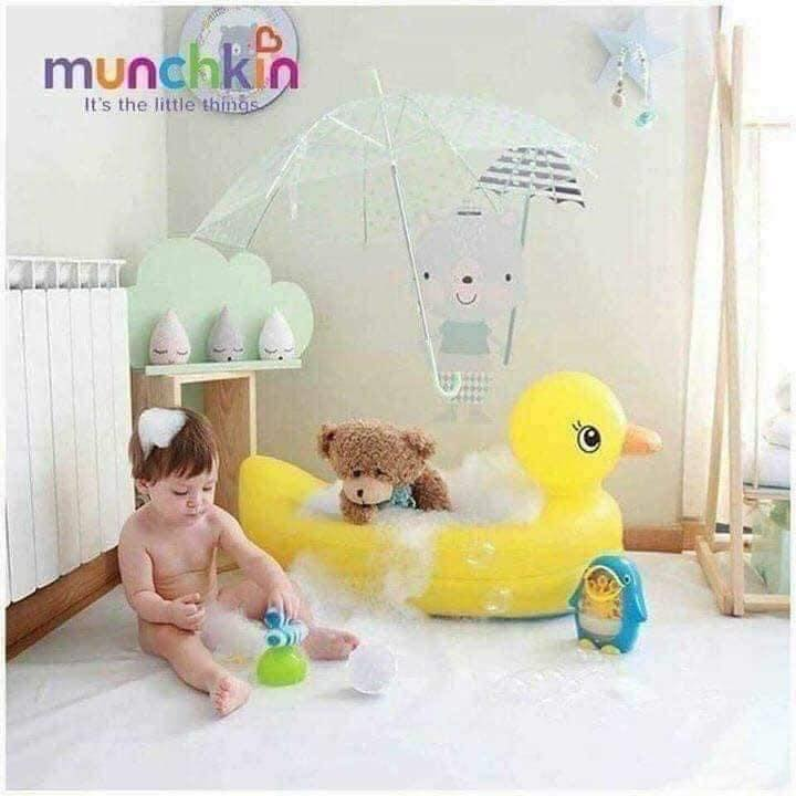 Chậu tắm phao vịt vàng Munchkin
