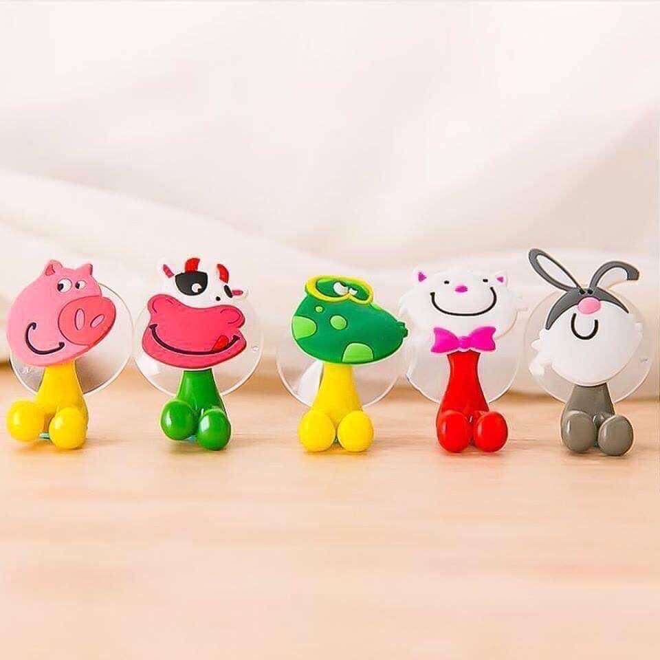 Treo bàn chải hình thú