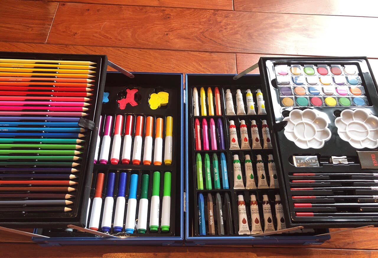 Hộp bút tô màu 2 tầng UEK