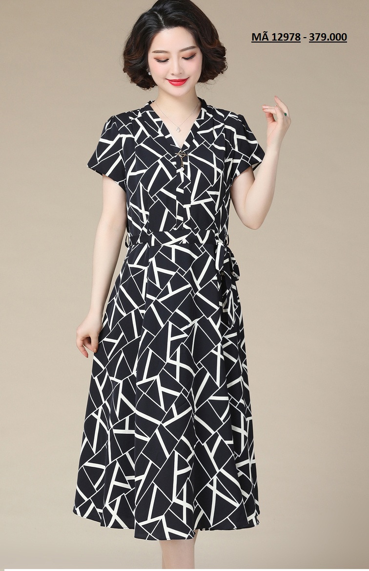 12978-Đầm xòe cổ tim  đính phụ kiện họa tiết zic zac _thumbnail_0