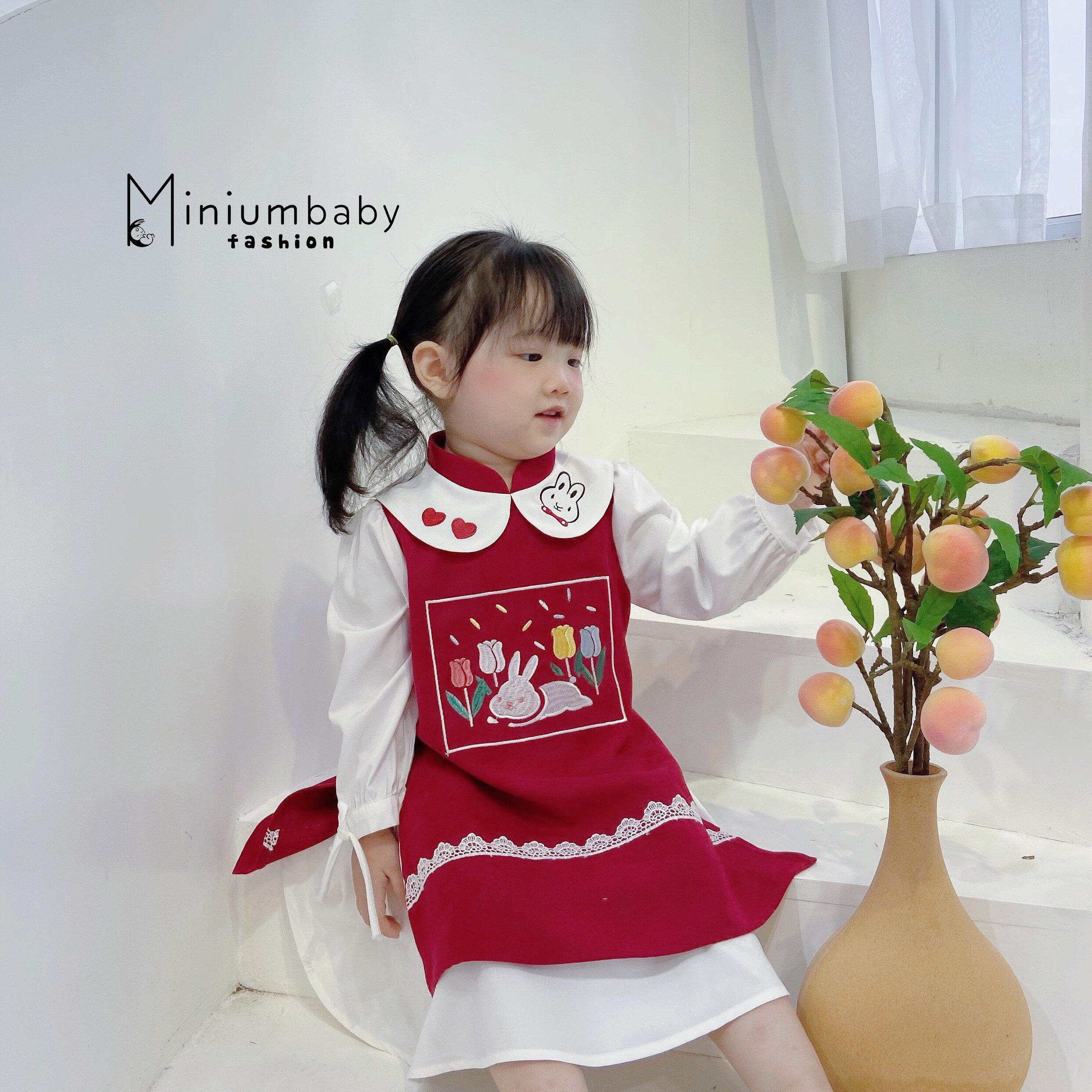 Áo dài bé gái con thỏ - AO21022