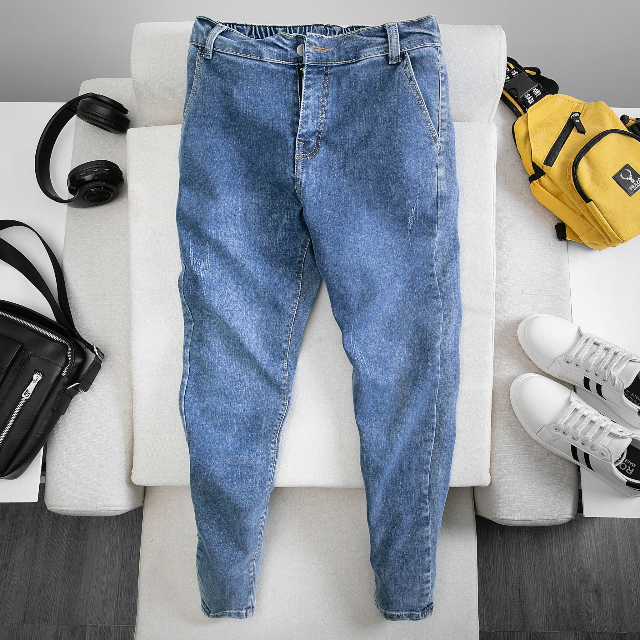 Quần JEAN cạp nửa chun kết hợp cùng khuy form slim QJ552