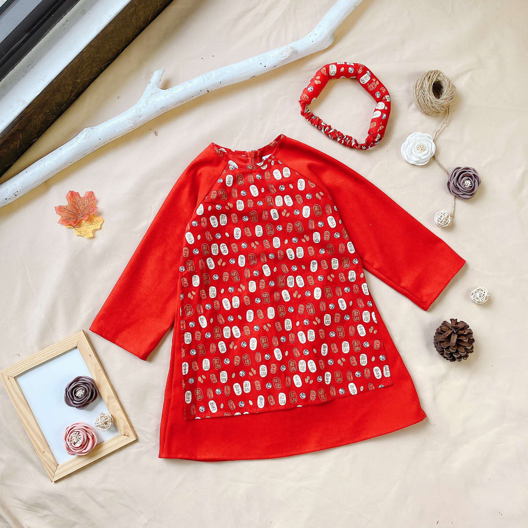 Áo dài đỏ Tết kèm mấn_thumbnail_6