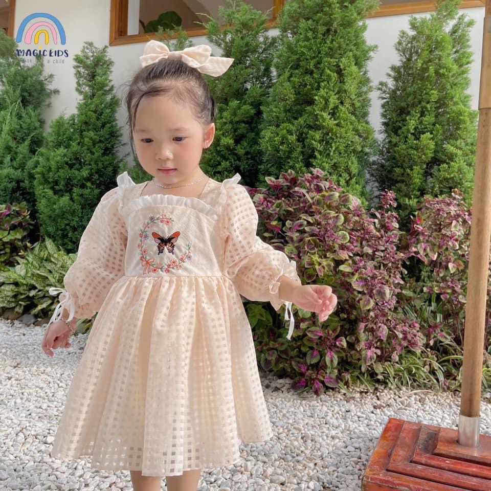 Váy đầm công chúa bé gái 1 2 3 4 5 6 7 tuổi Magickids dáng xòe tay bồng chất liệu ren cao cấp thêu hồ điệp VA22004