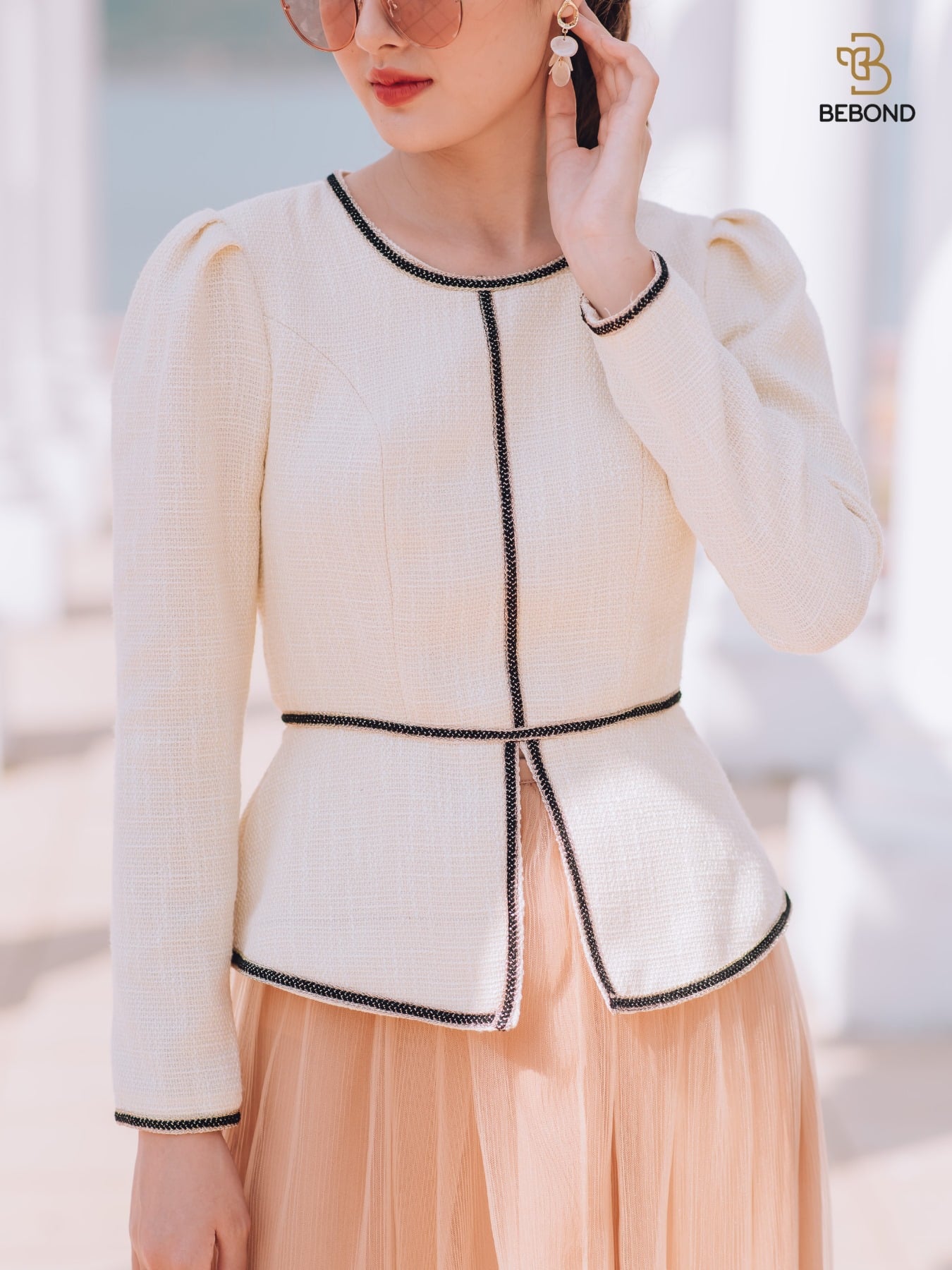 Áo vest dạ tweed màu be có dây cải viền màu BE_thumbnail_0