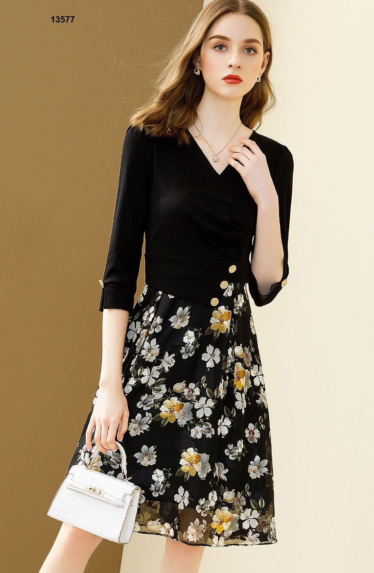 13577-Đầm xòe cổ tim tay lở vạt chéo in hoa  (thun lụa, voan in)_thumbnail_0