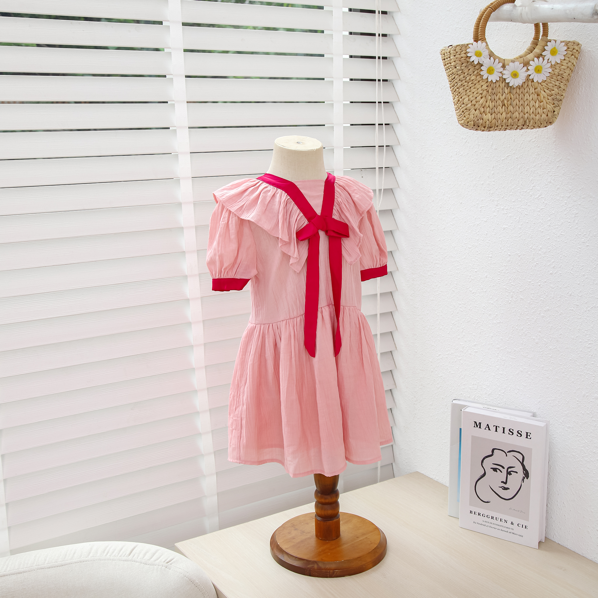 Váy xuông cổ vê phối_thumbnail_1