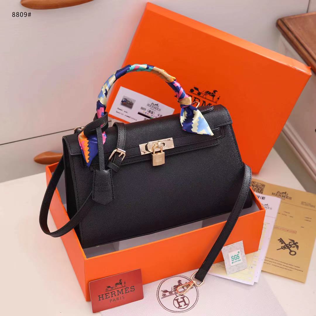 8809 LONG KELLY HERMES Susi Batam