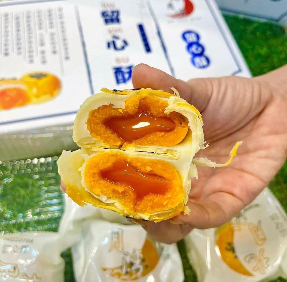Bánh Trứng Muối Chảy Liu Xin Su