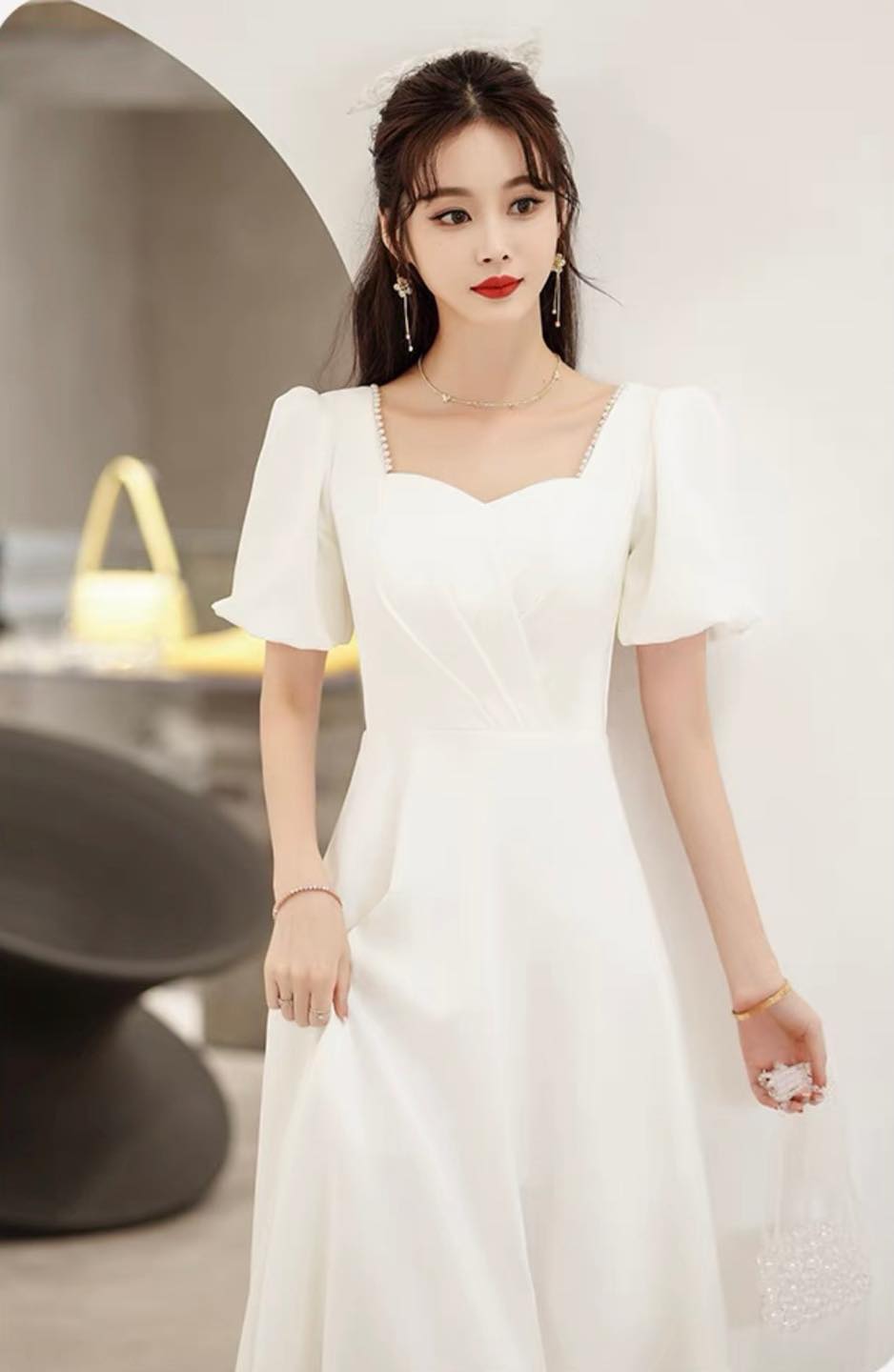 VD009 - Đầm trắng cổ trai_thumbnail_1