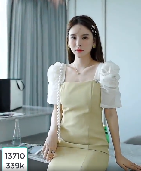 13710-Đầm body đuôi cá phối tay ngắn nhún phồng ( xô xước)_thumbnail_0