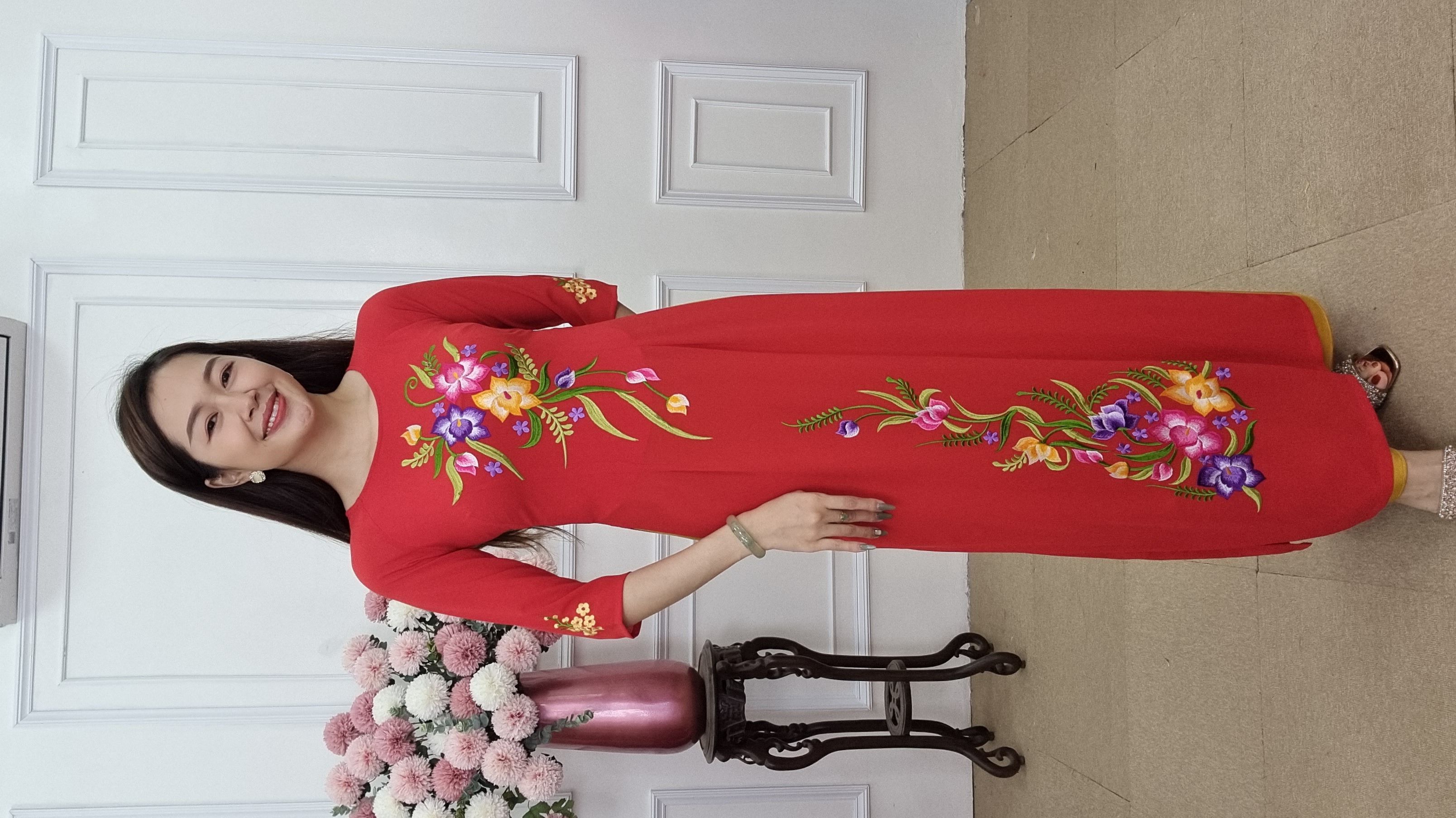 Tặng 89 áo dài đỏ thêu hoa nhọn Hồng tím vàng