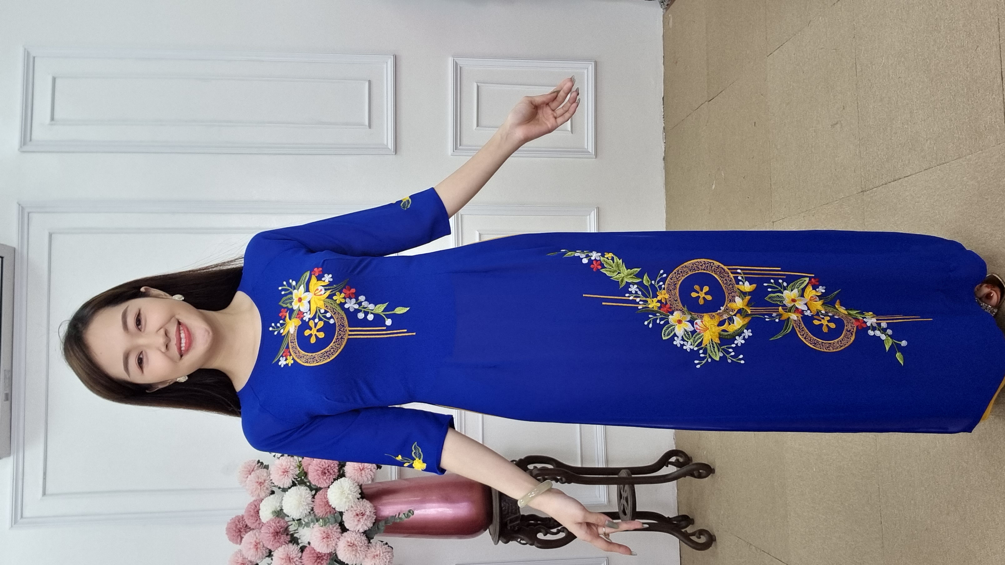 Tặng 015 áo dài xanh co ban thêu lồng đèn_thumbnail_3