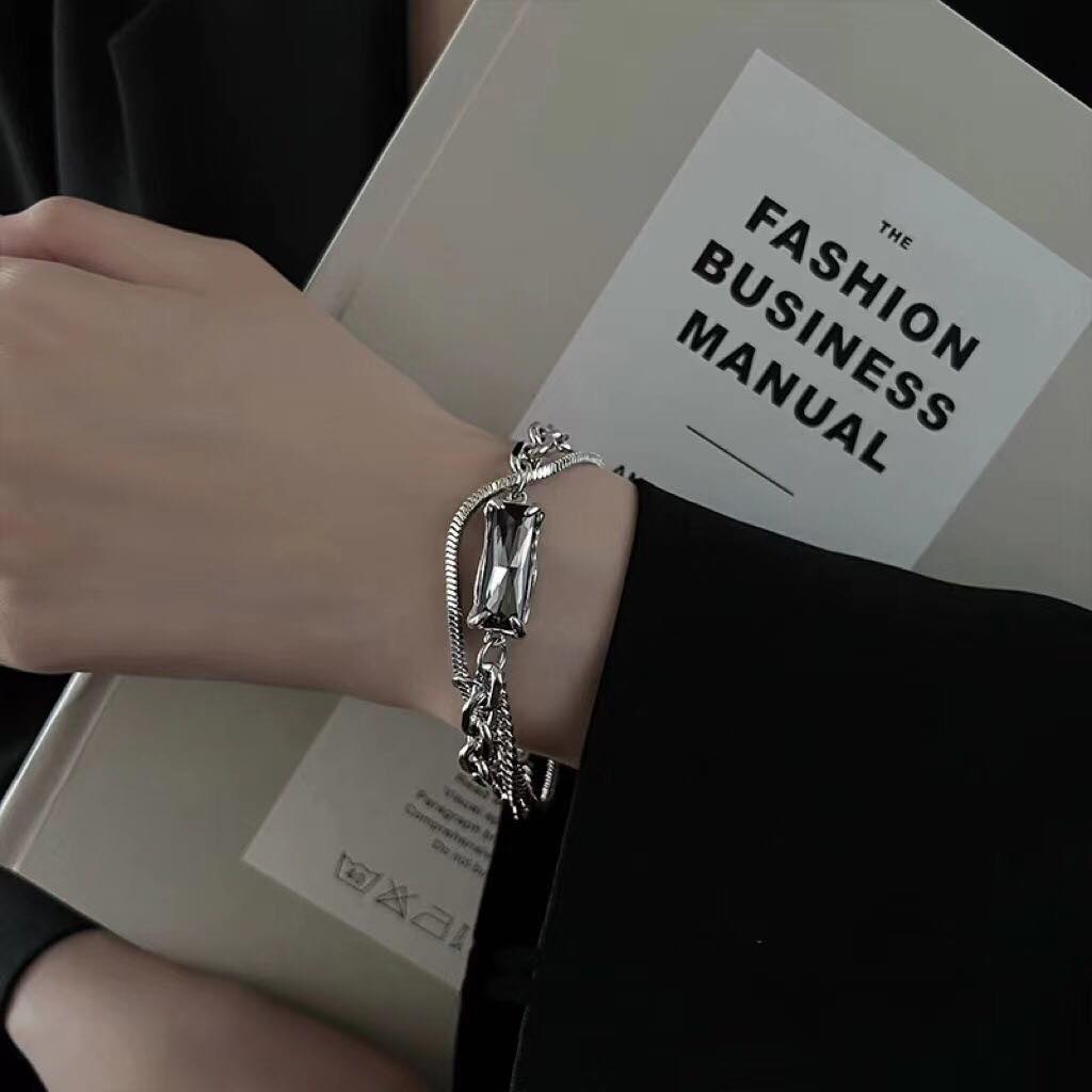 Vòng tay Charm of Nobility_thumbnail_3