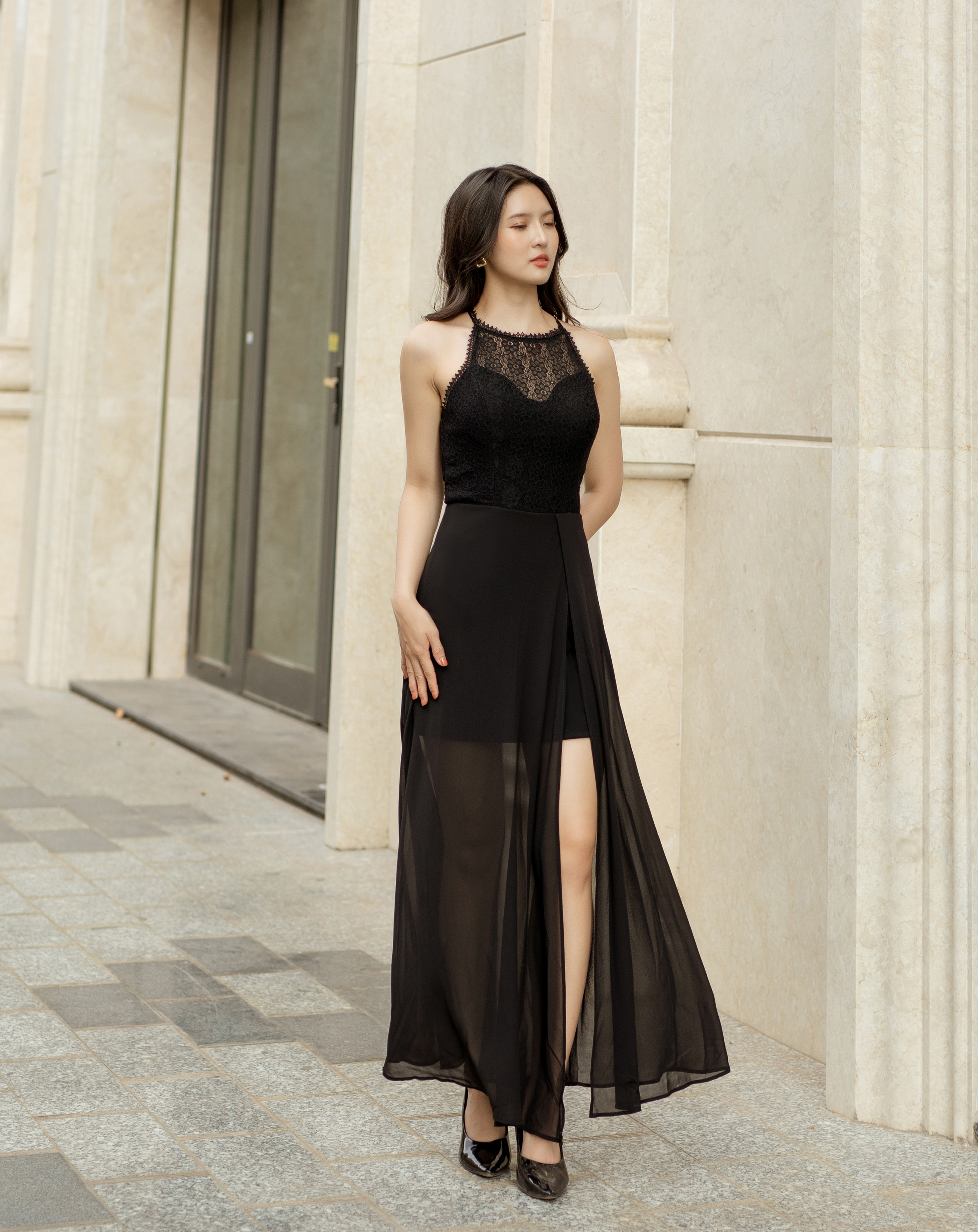 Đầm maxi cổ yếm phối ren xẻ tà_thumbnail_4