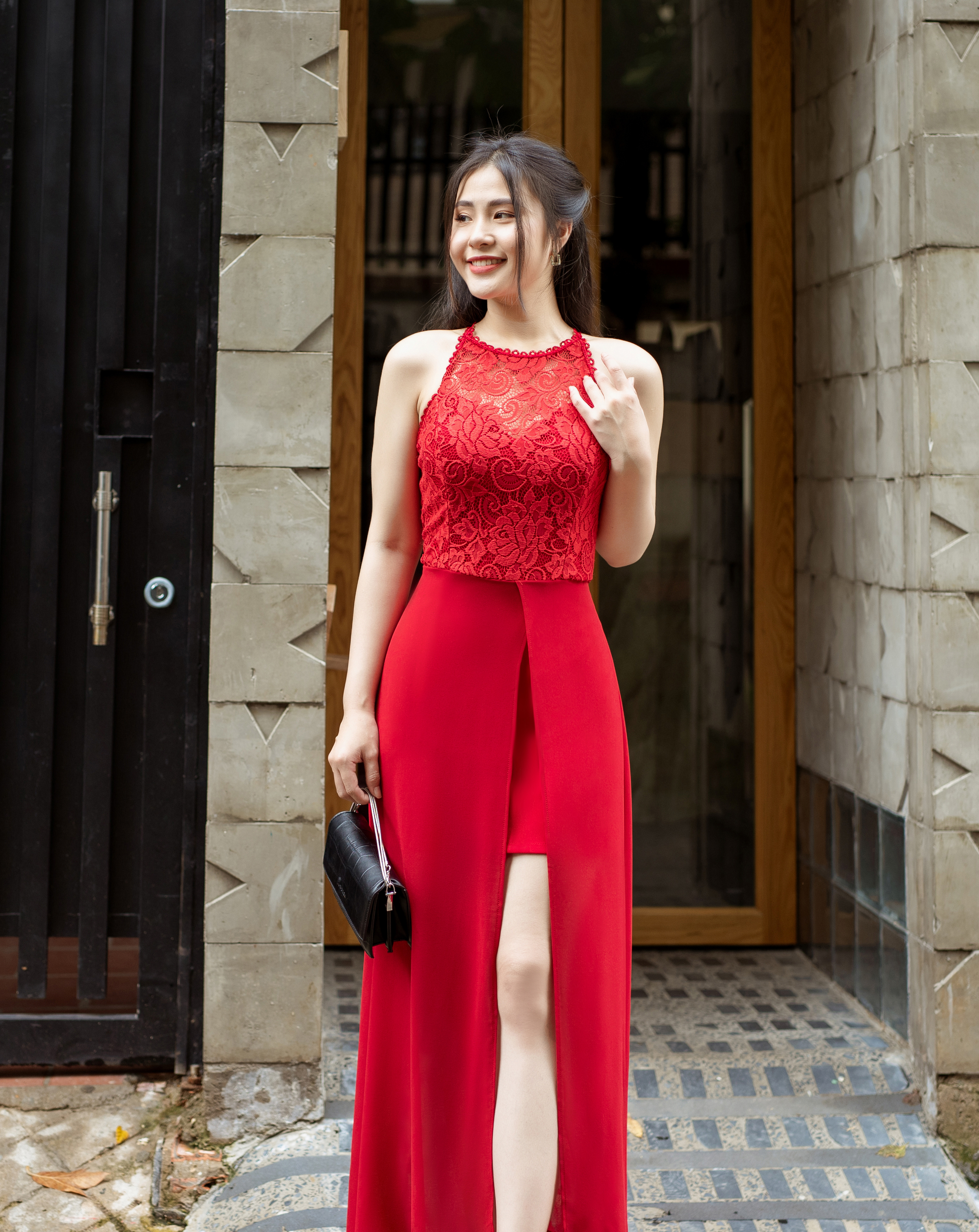 Đầm maxi cổ yếm phối ren xẻ tà_thumbnail_9