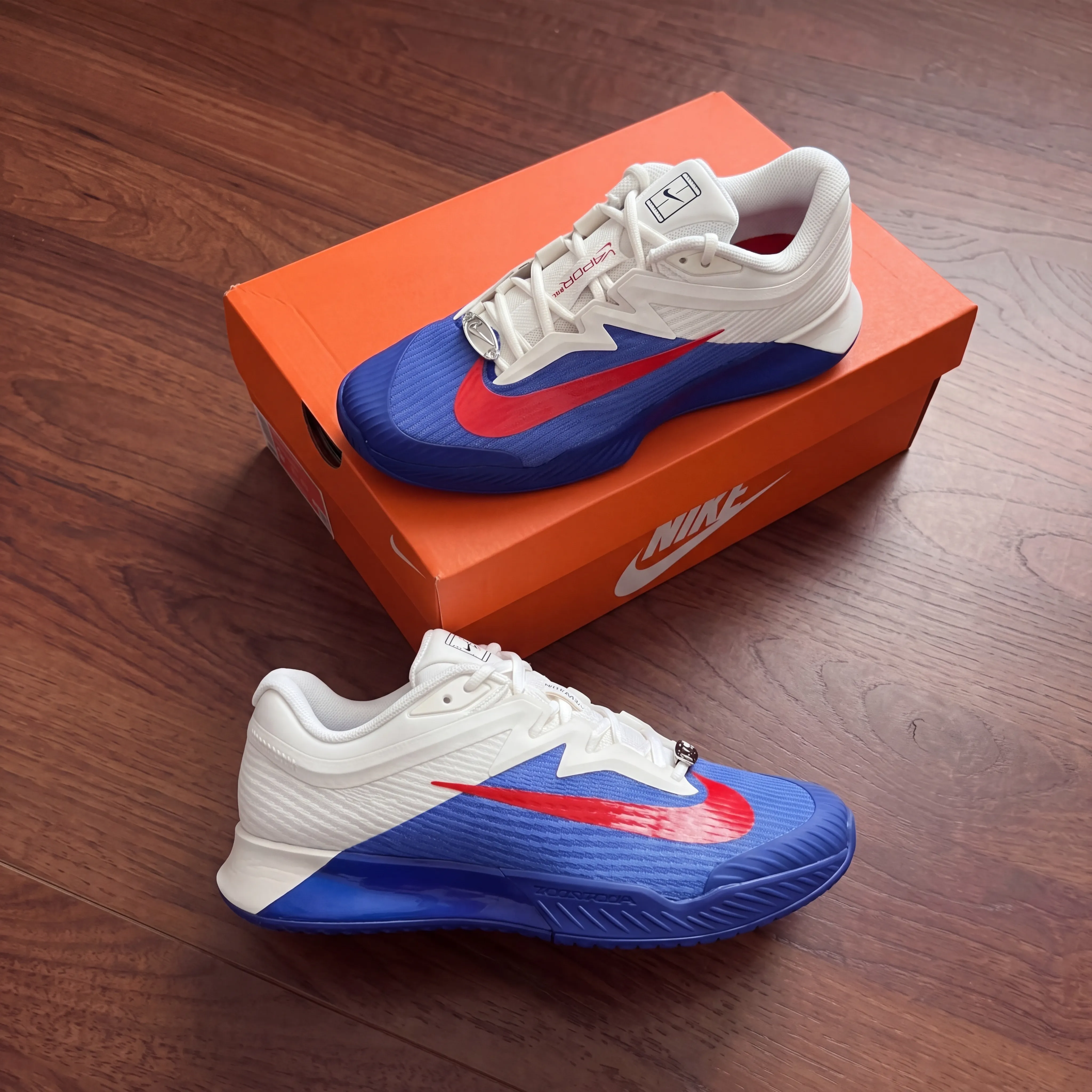 Nike Ubersonic — Cream Signature
