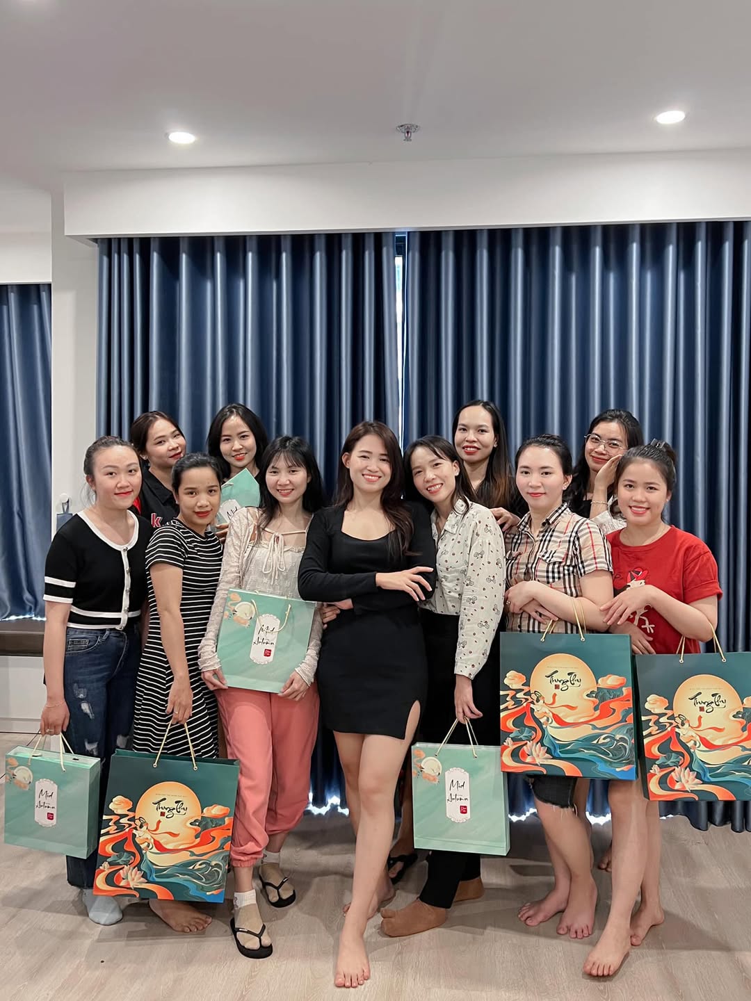Quà Trung Thu cho nhân viên
