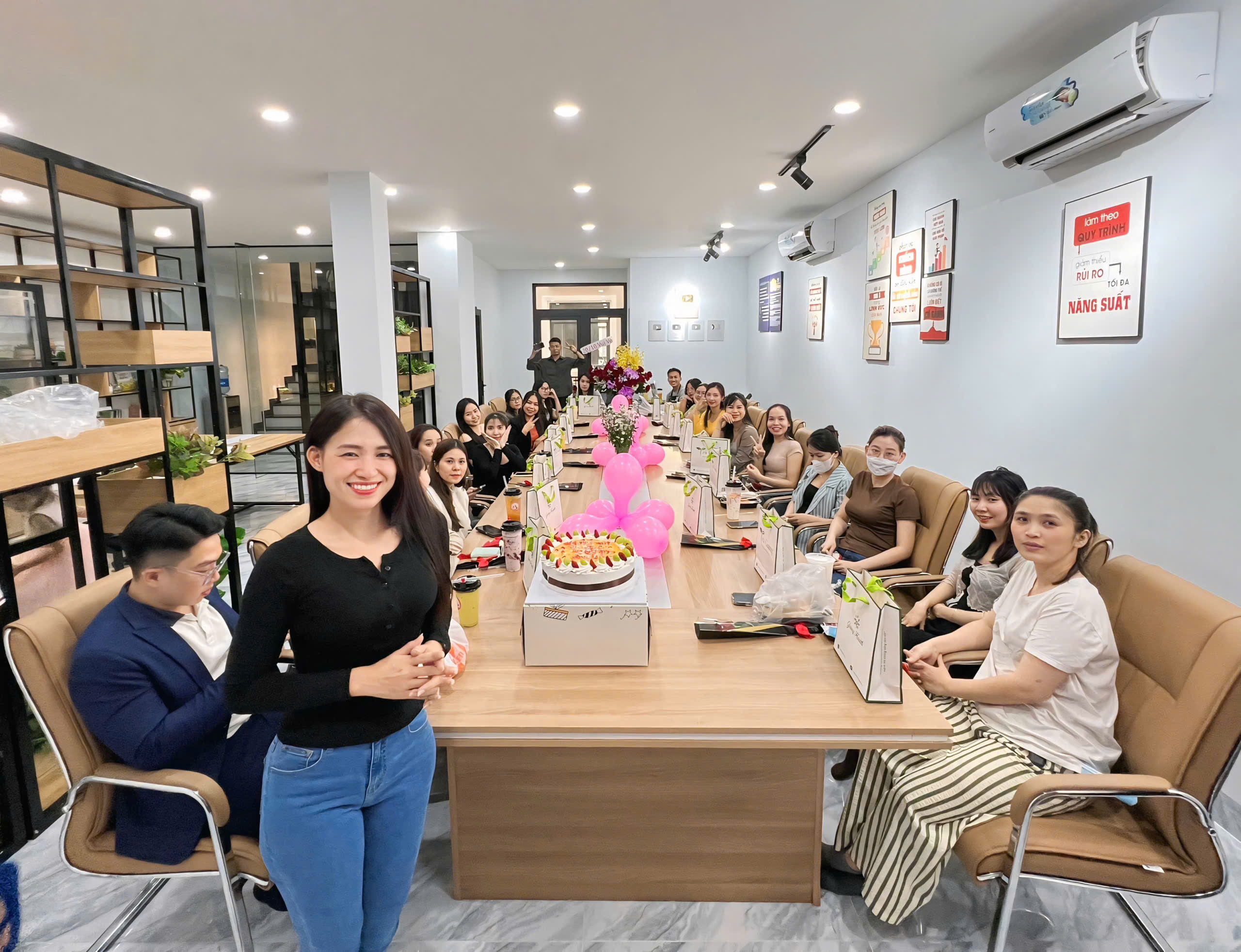Đội ngũ Sales Aslan Global