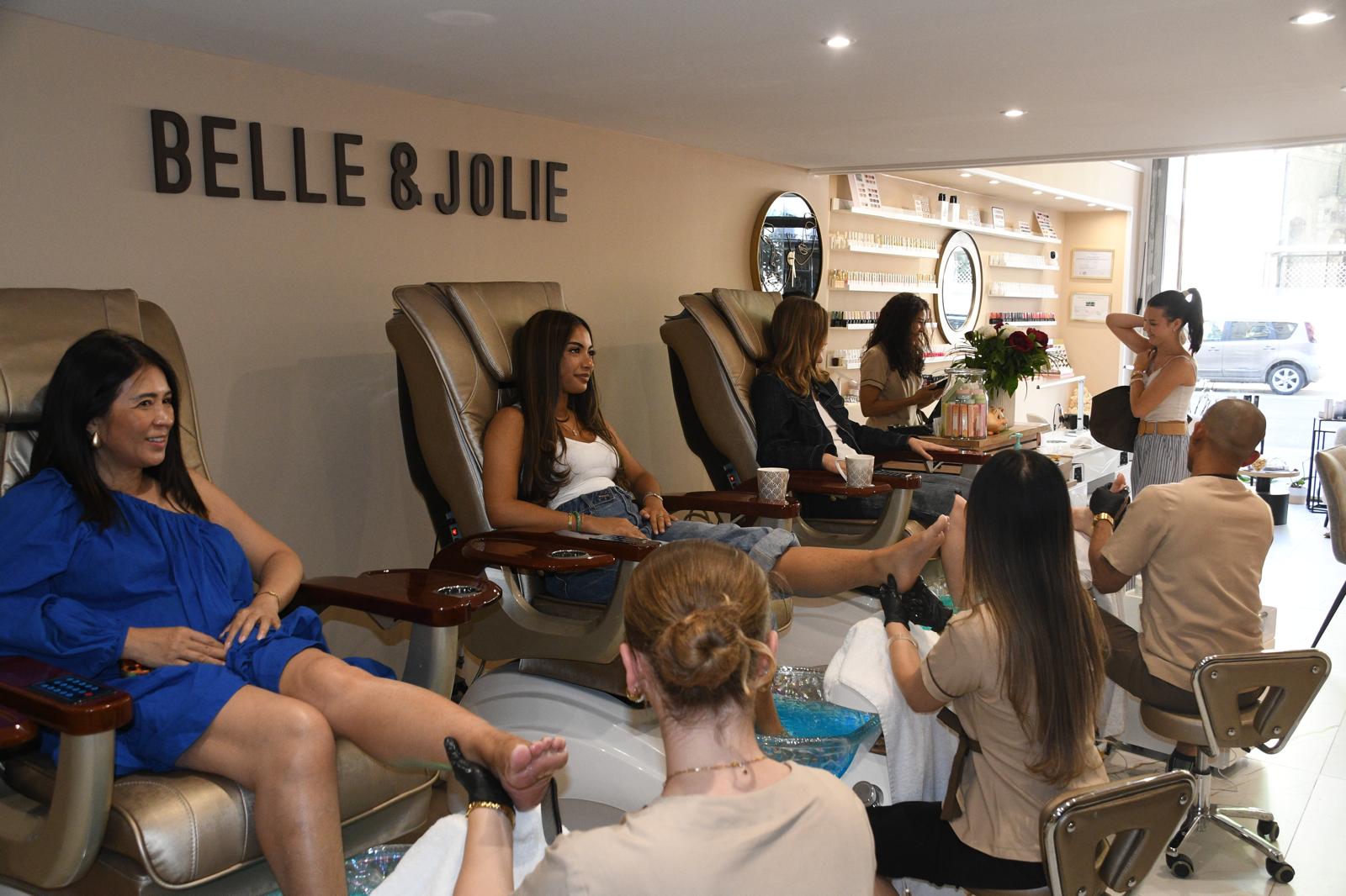 Belle & Jolie 20