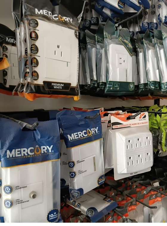 Exhibición de tomacorrientes e interruptores