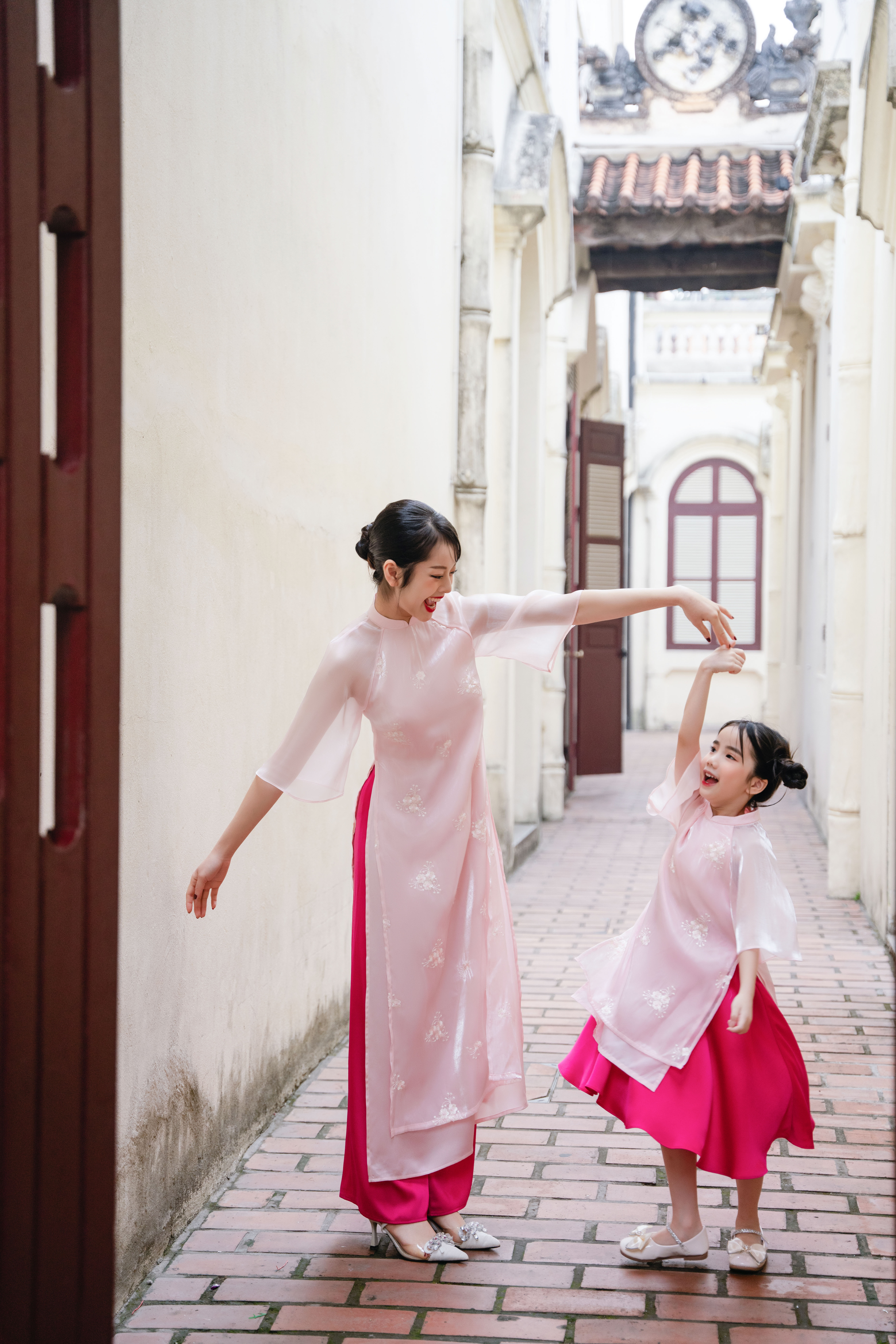 Áo dài Thanh Nhã mẹ_thumbnail_7