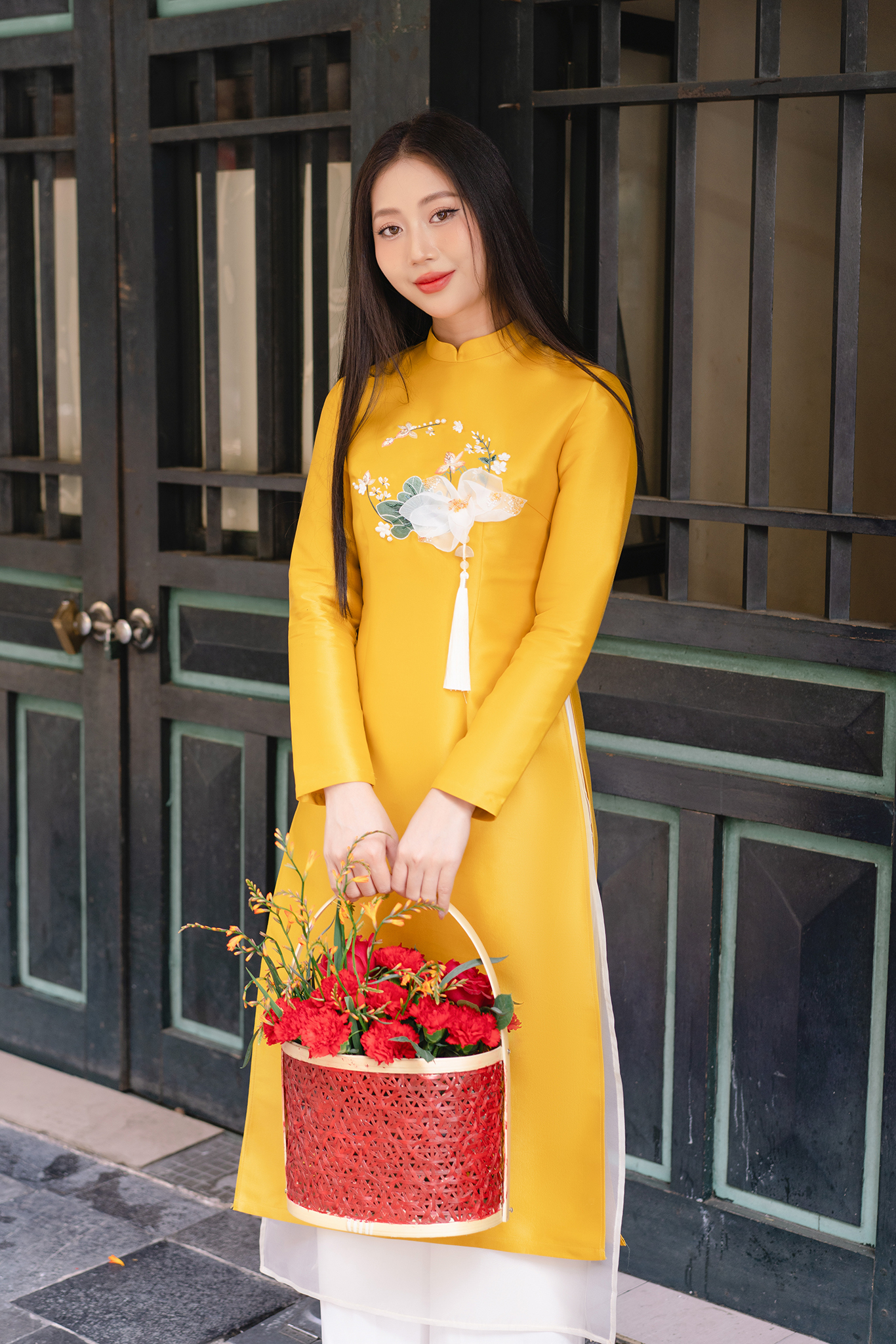 Áo dài Họa Liên mẹ_thumbnail_3