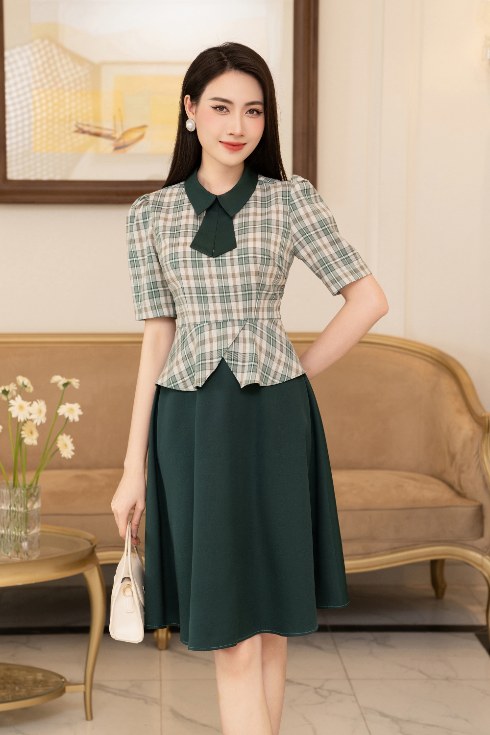 Đầm kẻ xanh phối chân xòe xanh 1 màu