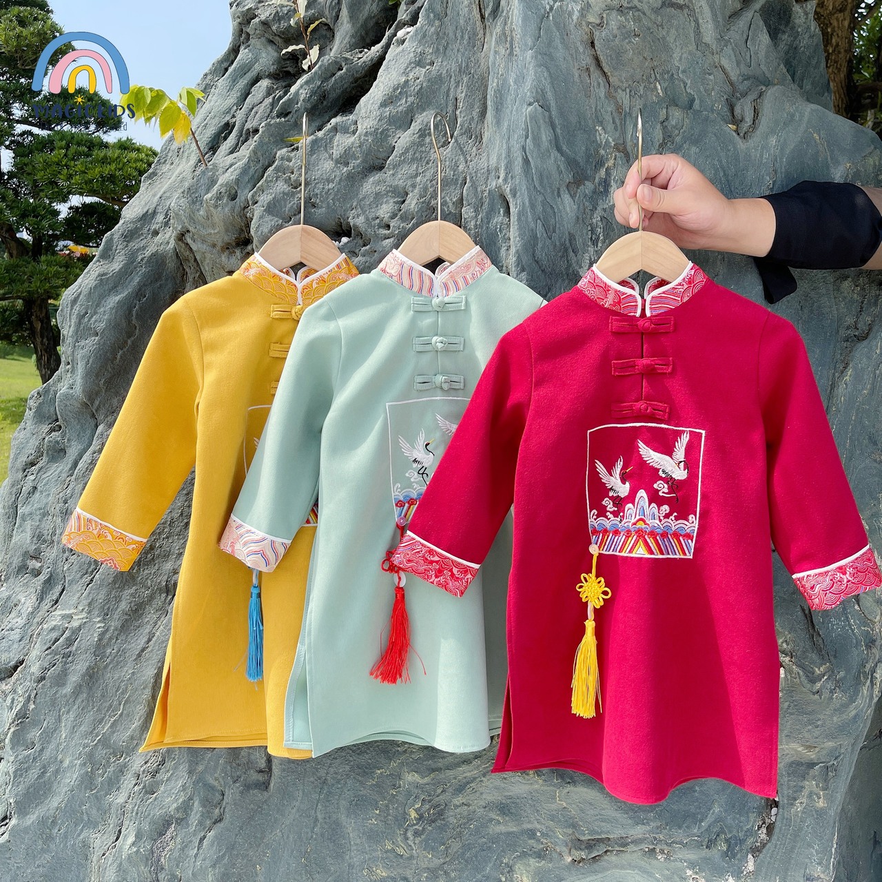 ÁO DÀI BẠCH ĐIỂU PHI VÂN - AD22003