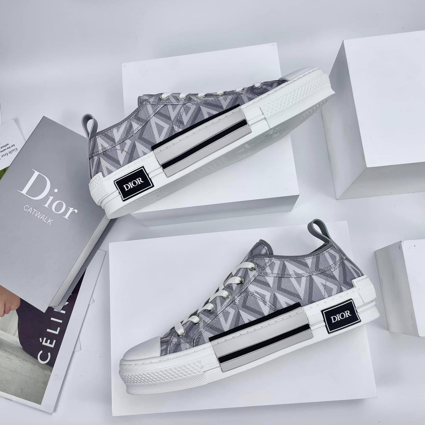 Giày Sneaker Dior B23 LOW-TOP Sneaker CD Diamond Canvas