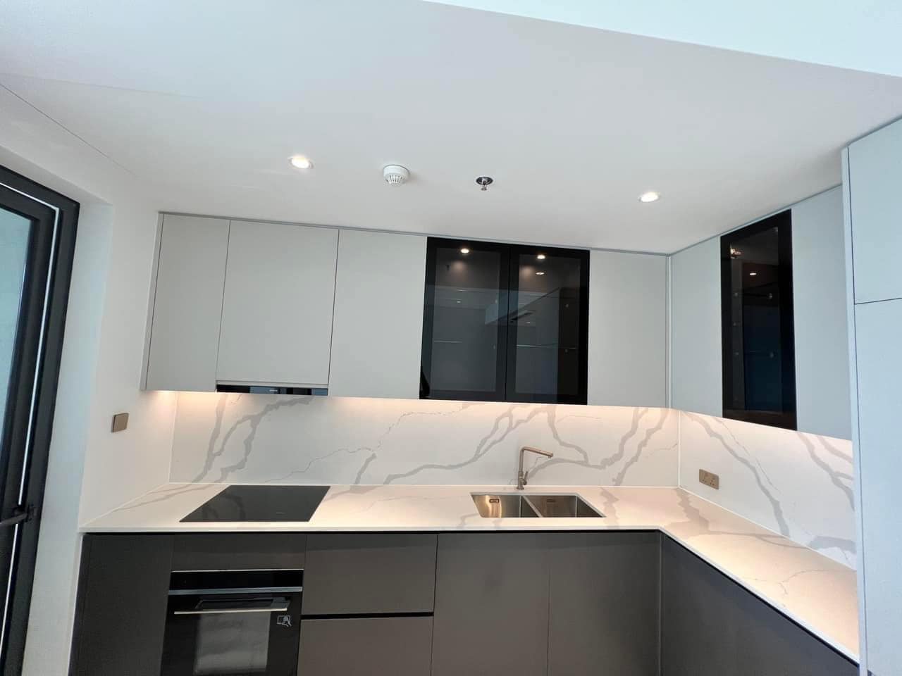 Chủ nhà cho thuê căn hộ The River Thủ Thiêm căn góc số 04 - 4 phòng ngủ 185m2, đồ cơ bản, giá 65tr_thumbnail_3