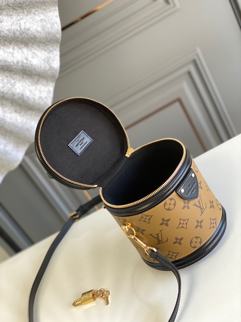 Túi xách, đeo chéo nữ LV Cannes Like Auth_thumbnail_3