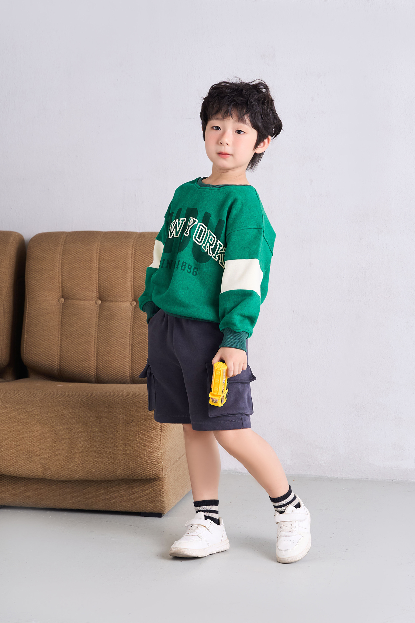 Áo nỉ phối ngang tay in hình_thumbnail_2