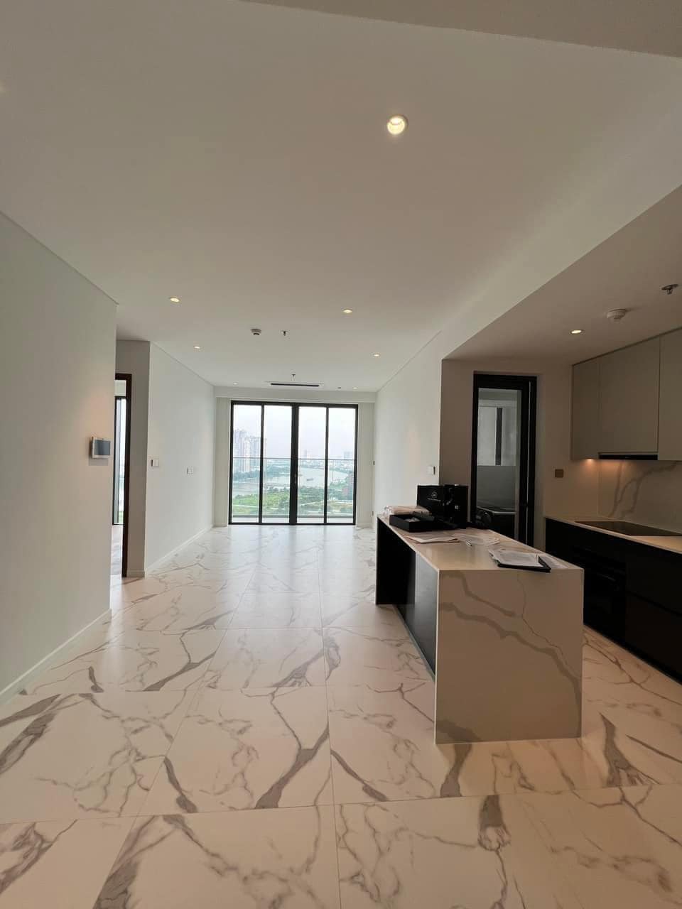 Chủ nhà cho thuê căn hộ The River Thủ Thiêm căn góc số 04 - 4 phòng ngủ 185m2, đồ cơ bản, giá 65tr_thumbnail_4