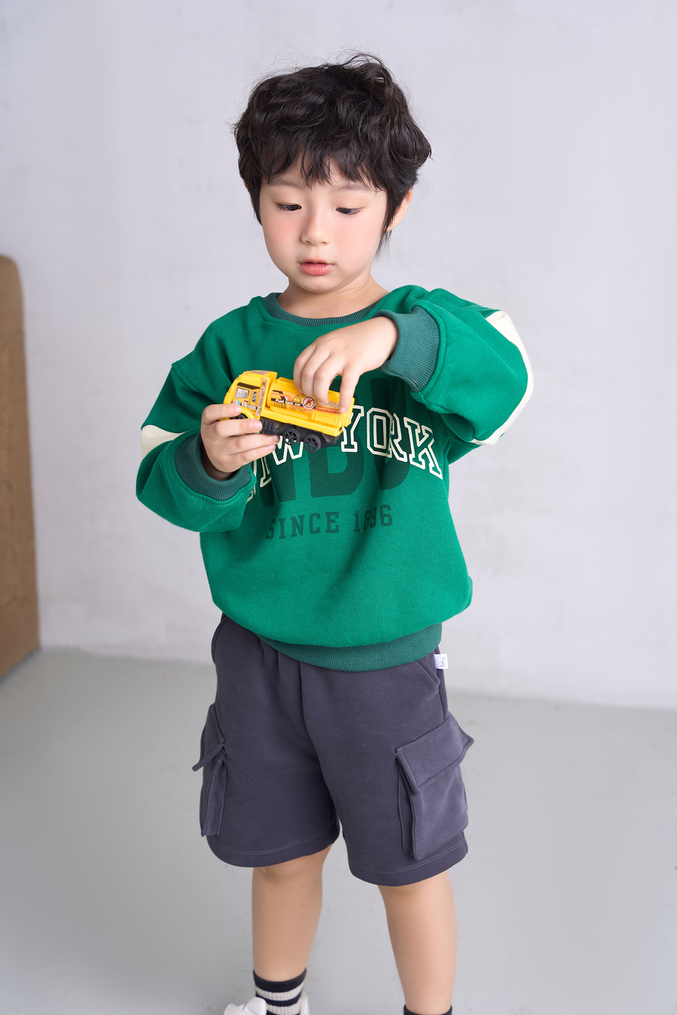 Áo nỉ phối ngang tay in hình_thumbnail_4