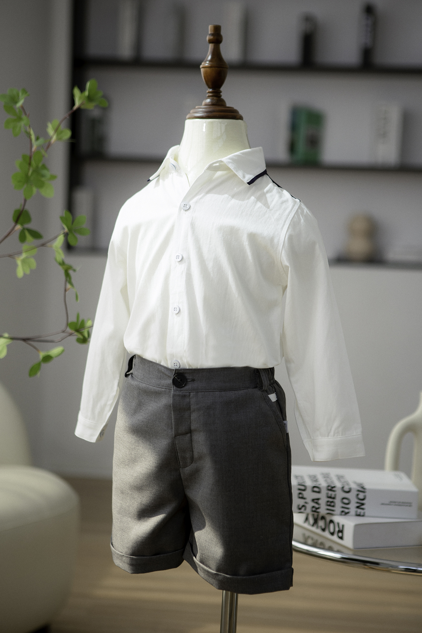 Áo sơmi phối màu viền cổ và vai_thumbnail_0