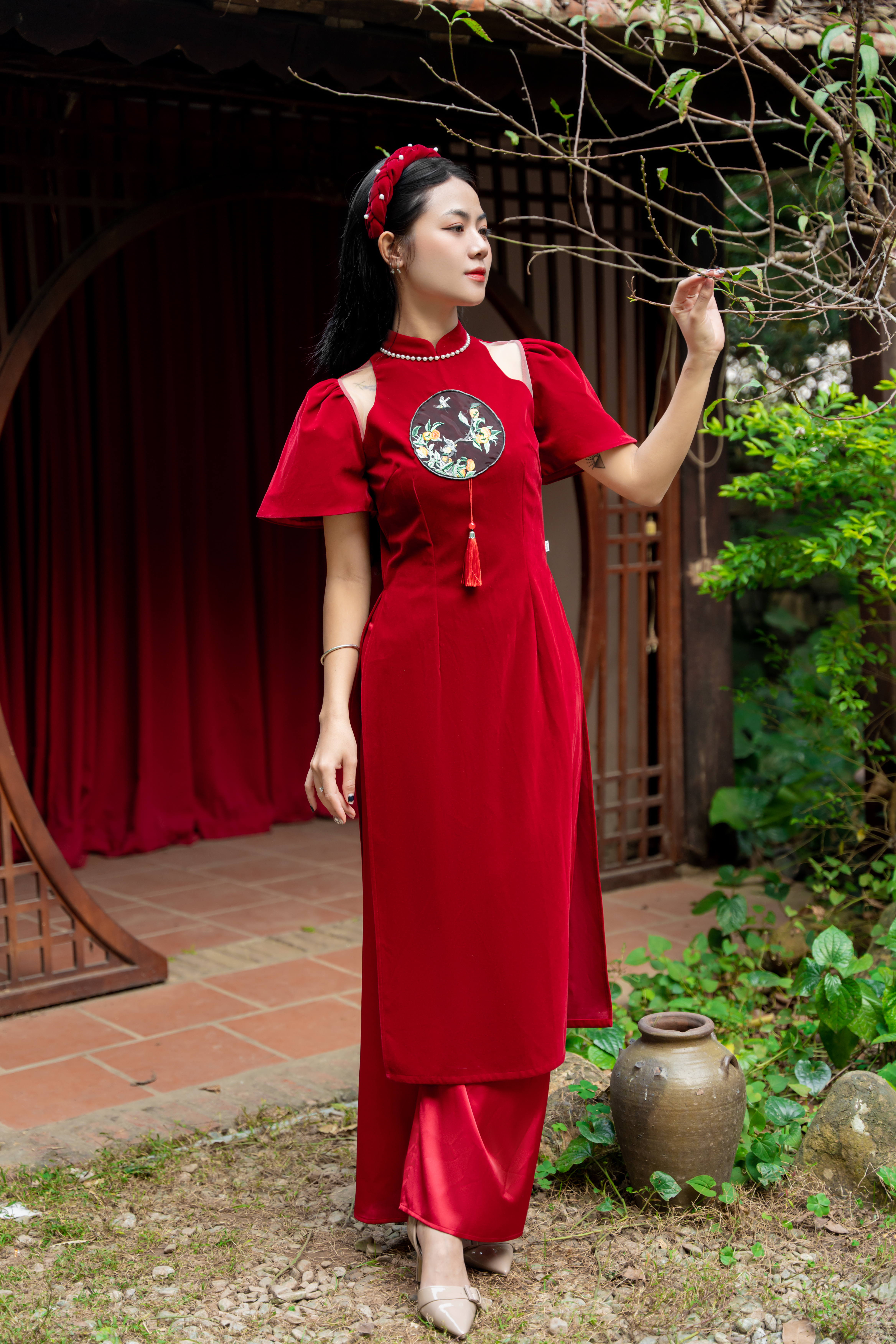 Áo dài mẹ đính cổ ngọc