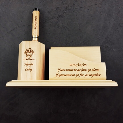 Combo CBB02: Bút gỗ nắp đậy + Đồ cắm bút
