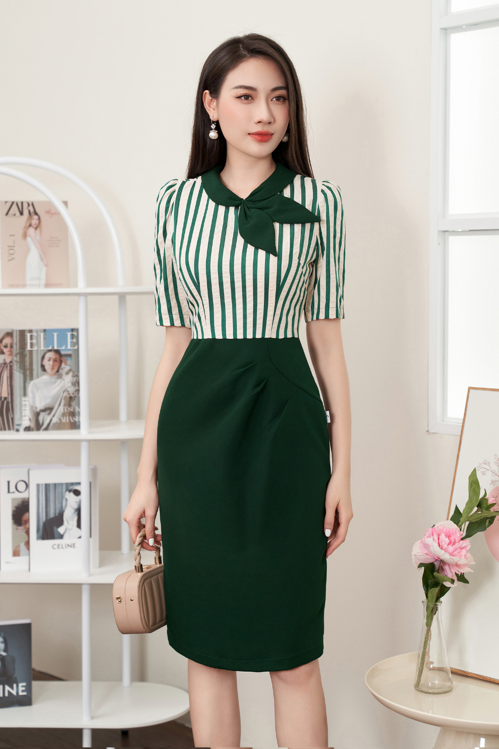 đầm kẻ xanh phối chân ôm xanh xếp 1 màu