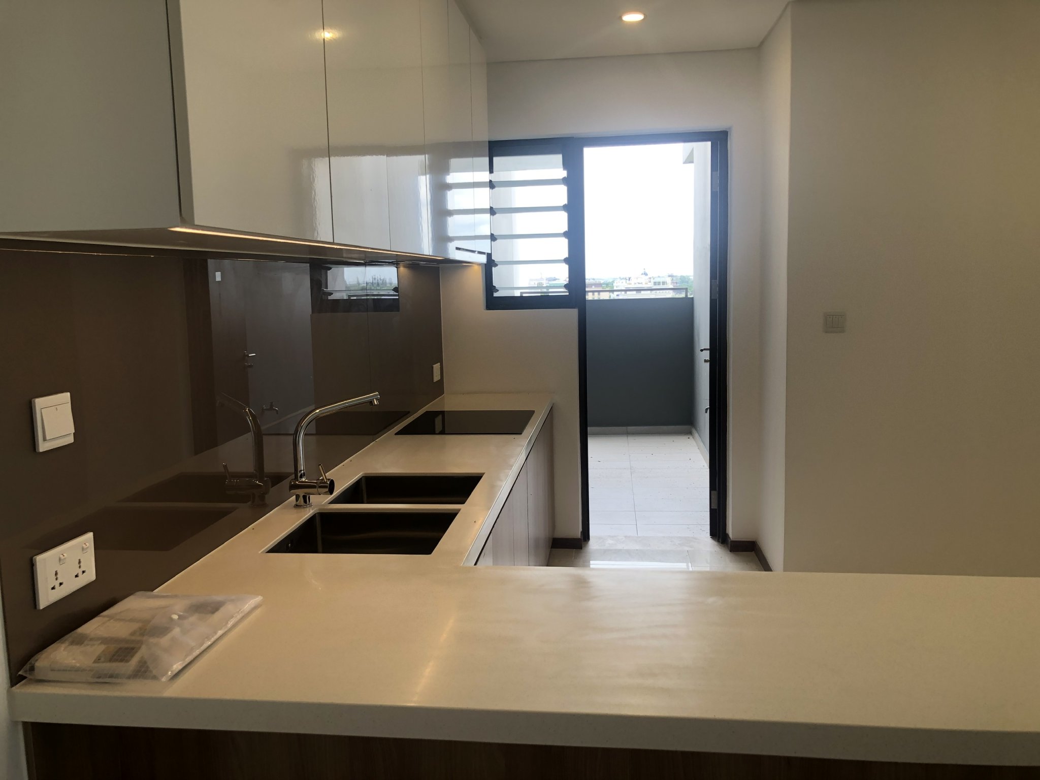 Nội thất cơ bản căn 3 phòng ngủ mới tinh , view sông thoát mát giá cực tốt._thumbnail_5