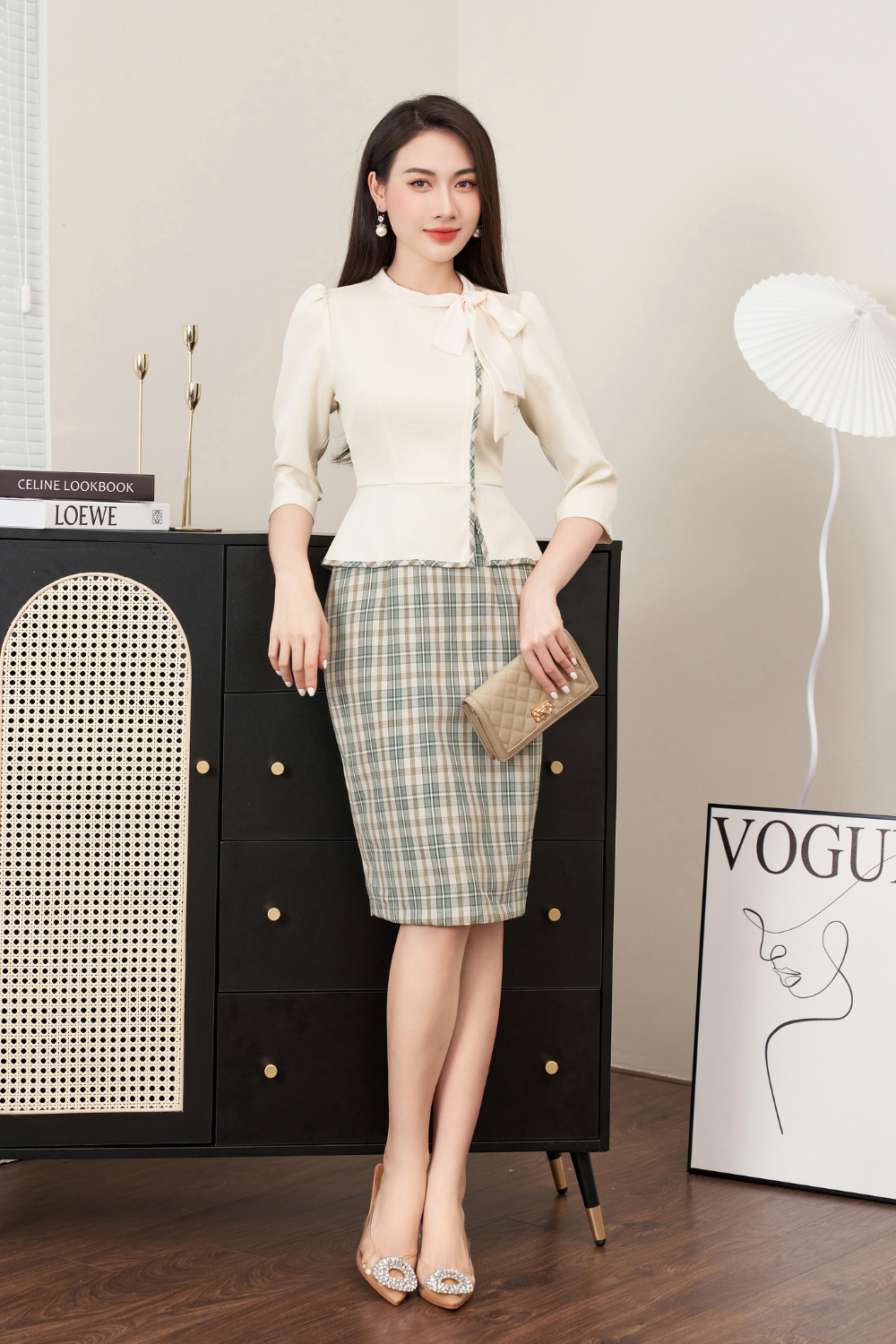 Đầm dạ phối chân kẻ ôm  tay dài cổ thắt nơ_thumbnail_2