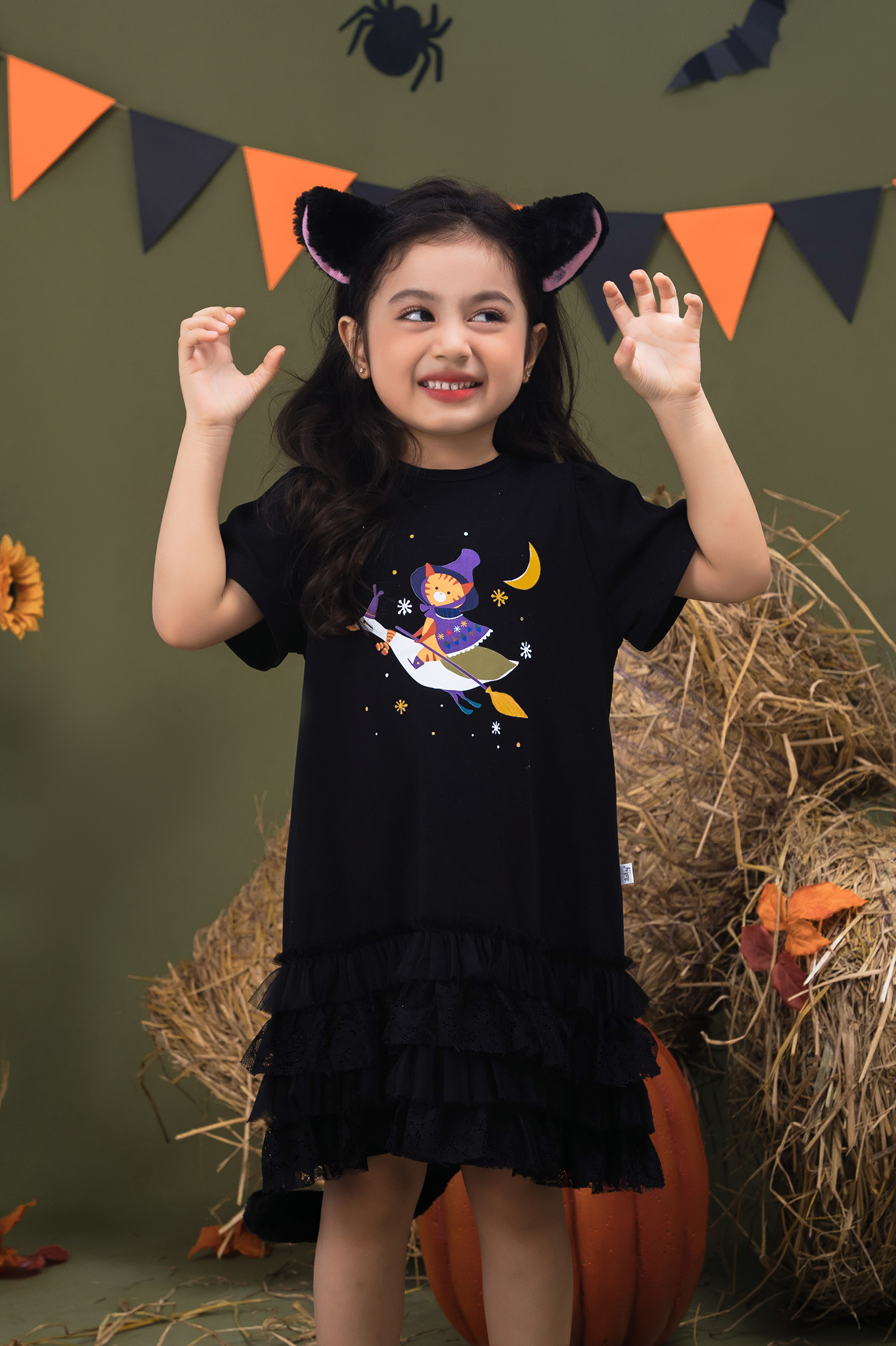 Váy phù thủy đuôi cá phối ren