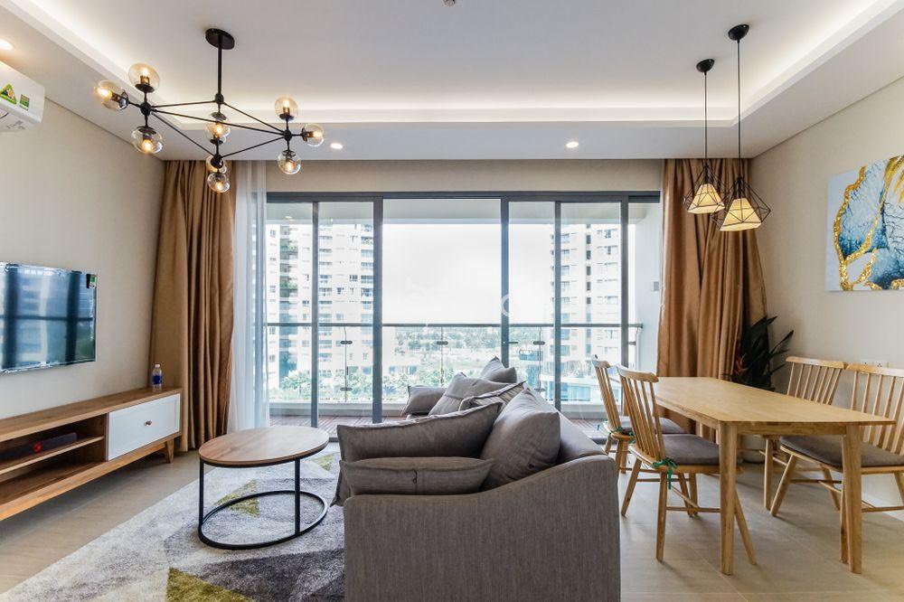 Bán Căn hộ 3 phòng ngủ- DT 137m2 - 143 m2 (thương lượng mạnh)- view sông