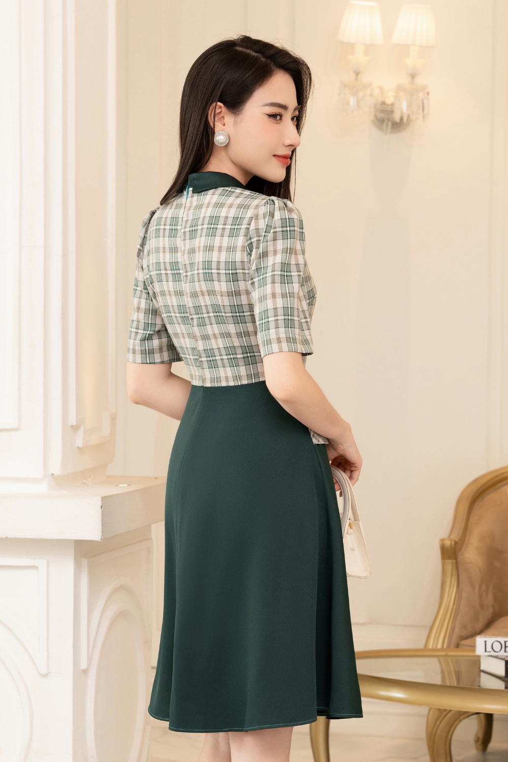 Đầm kẻ xanh phối chân xòe xanh 1 màu