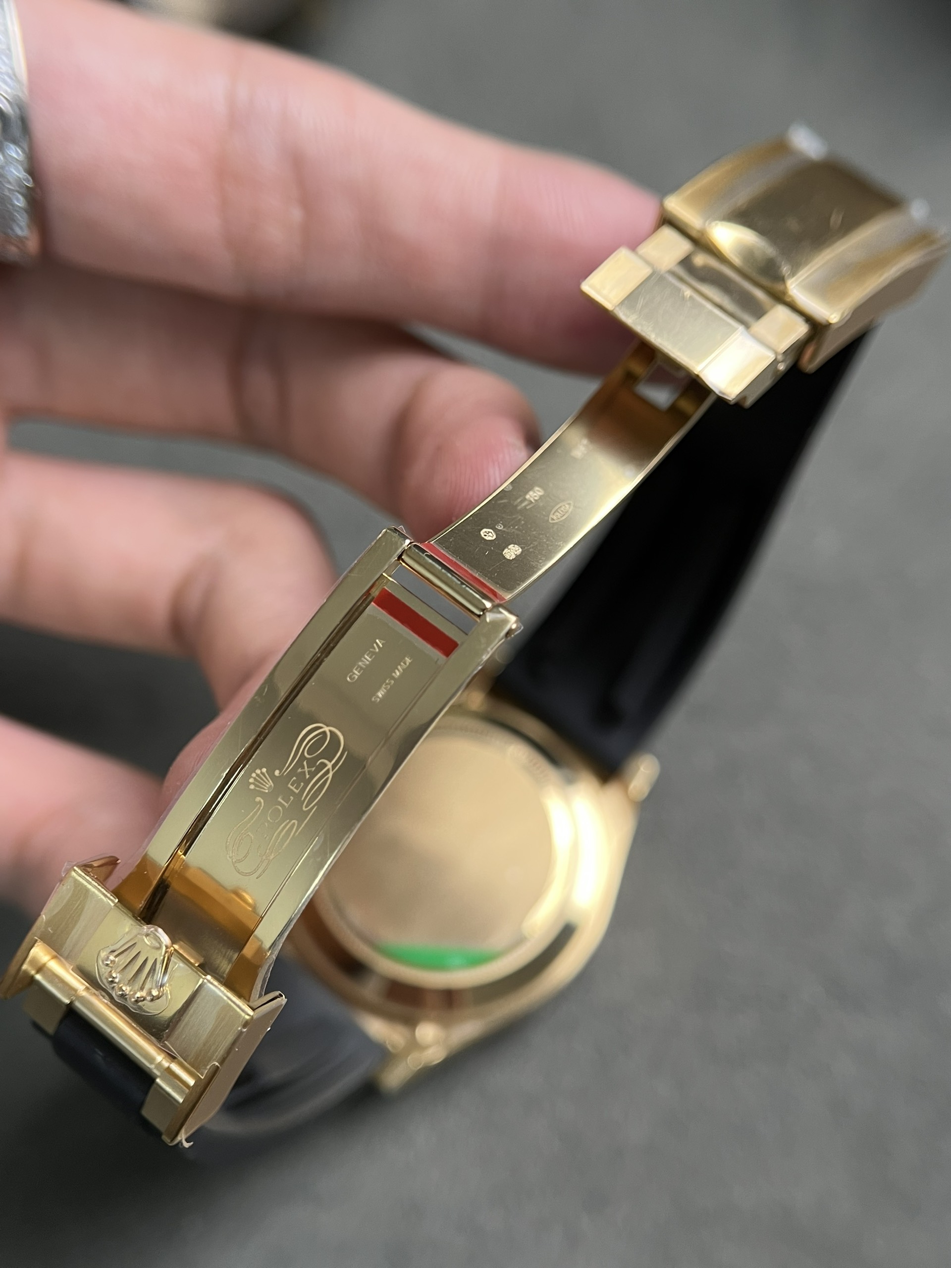 Đồng hồ Rolex Cosmograph Daytona 126518LN-0010 yellow gold likeauth_thumbnail_7