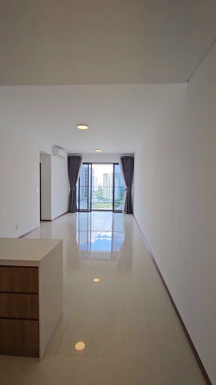 Góc cho thuê căn hộ 3 phòng ngủ (110m2) tầng cao - nội thất cơ bản - giá tốt nhất dự án 34tr/tháng